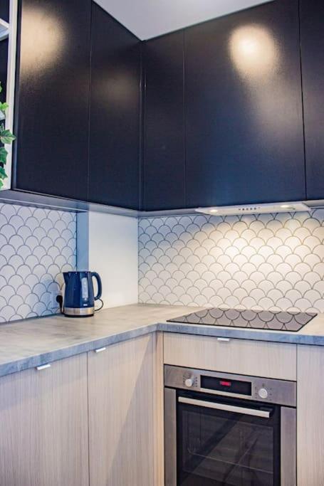 Central Apartment With Balcony And Views, Old Town, Metro Varşovia Exterior foto